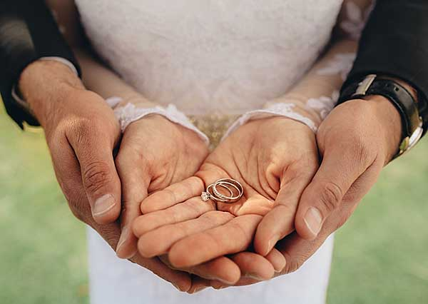 Couples Spending More Than Ever on Super-Personalized Weddings, Reports The Knot